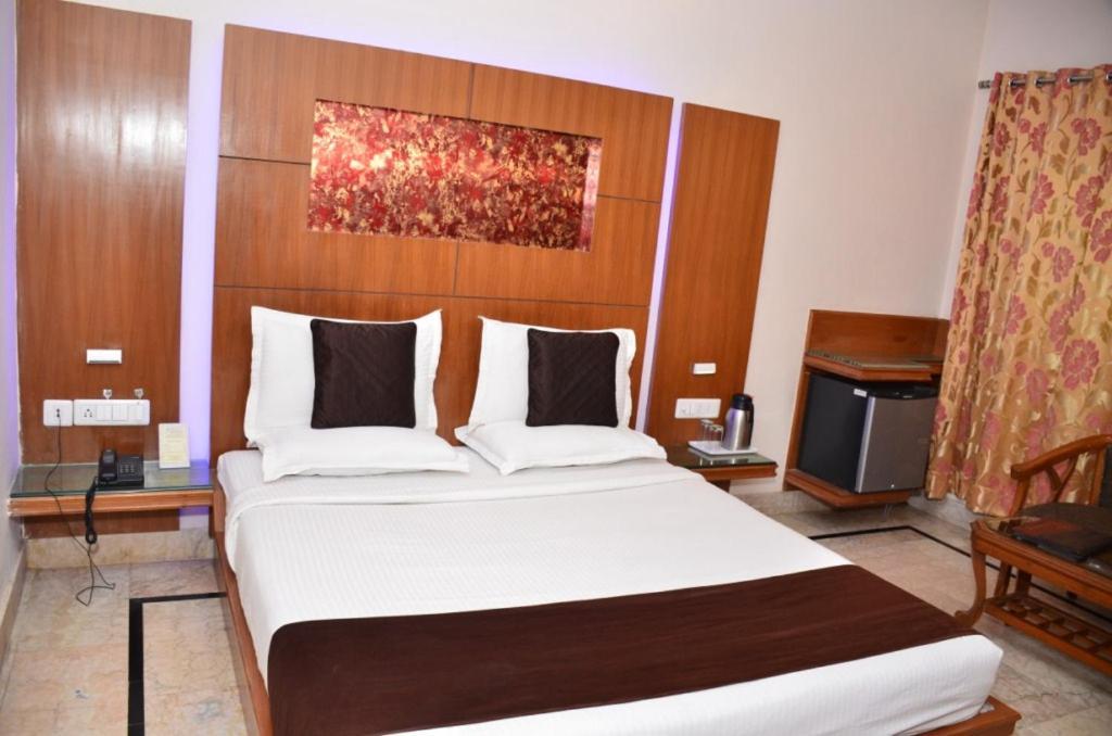 Hotel Basera Brij Bhoomi Vrindāvan Exterior foto